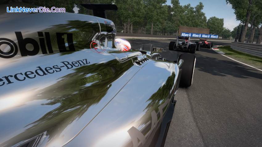 Hình ảnh trong game F1 2014 (screenshot)