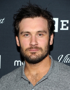 Diễn viên Clive Standen