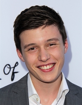 Diễn viên Nick Robinson