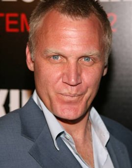 Diễn viên Terry Serpico