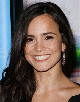 Diễn viên Alice Braga