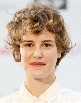 Carla Juri