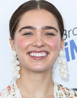 Haley Lu Richardson