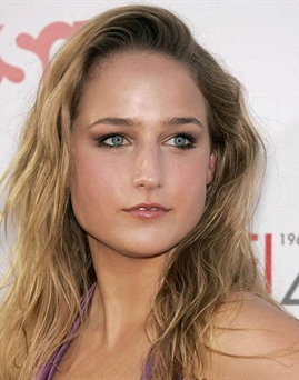 Leelee Sobieski