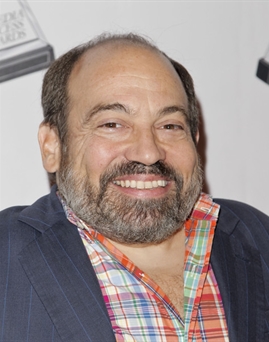 Diễn viên Danny Woodburn