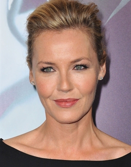 Diễn viên Connie Nielsen