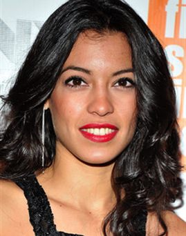 Diễn viên Stephanie Sigman