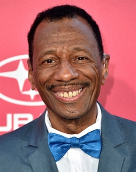 Diễn viên CJ Jones