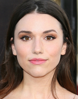 Diễn viên Grace Fulton