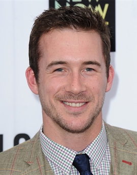 Barry Sloane