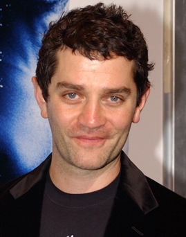 Diễn viên James Frain