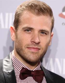 Diễn viên Scott Evans