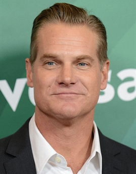 Diễn viên Brian Van Holt