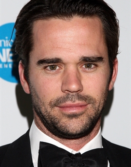 Diễn viên David Walton