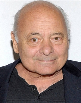 Diễn viên Burt Young