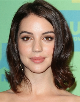 Diễn viên Adelaide Kane