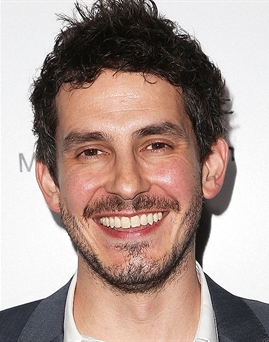 Diễn viên Tate Ellington