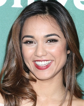 Diễn viên Summer Bishil