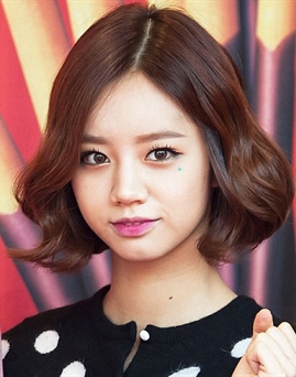 Diễn viên Hyeri Lee