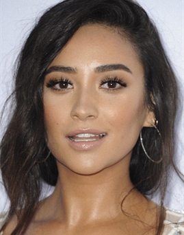 Shay Mitchell