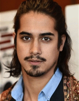 Diễn viên Avan Jogia