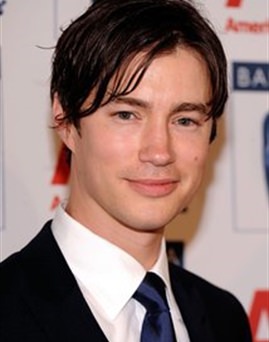 Tom Wisdom