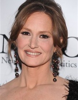 Melissa Leo