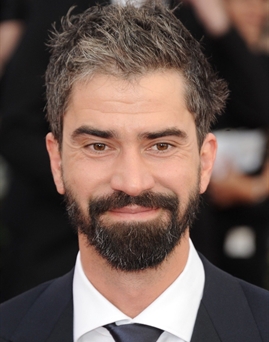 Hamish Linklater