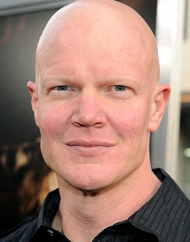 Diễn viên Derek Mears