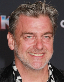 Diễn viên Ray Stevenson