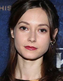 Diễn viên Lydia Wilson