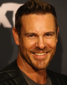 Aaron Jeffery