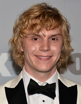 Evan Peters