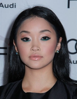 Diễn viên Lana Condor