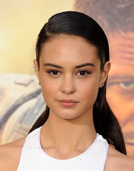 Courtney Eaton