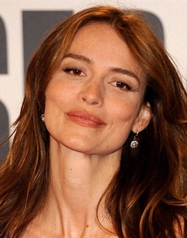 Diễn viên Saffron Burrows